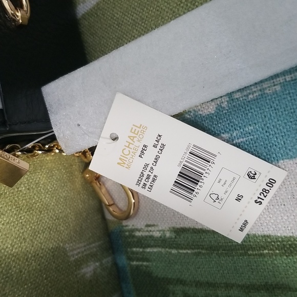 Michael Kors Pipper Small Corner Zip Card Case In Black - Picture 8 of 9